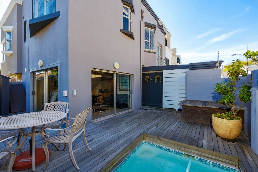 4 Bedroom Property for Sale in Bantry Bay Western Cape